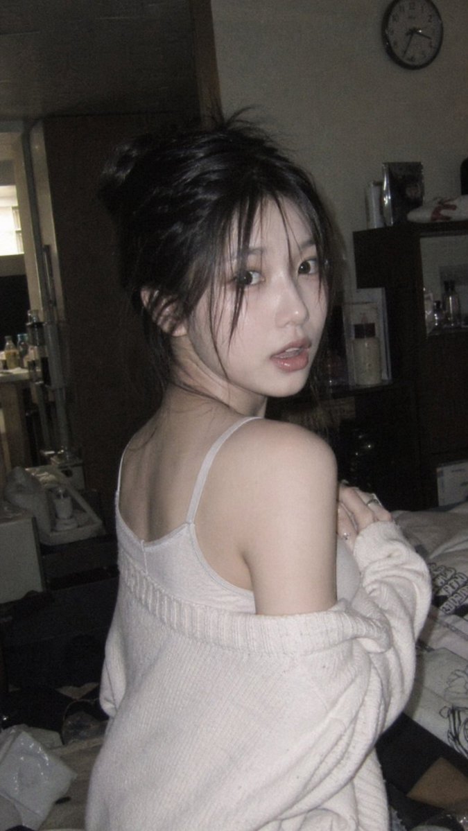 {   "prompt": {     "style_and_tech": "mobile phone photo, old CCD camera aesth…